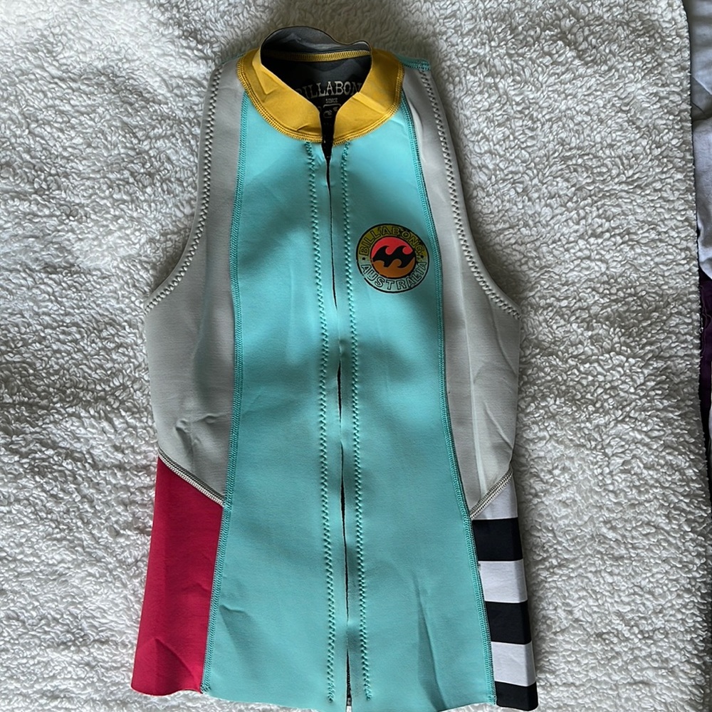 Billabong wetsuit tank